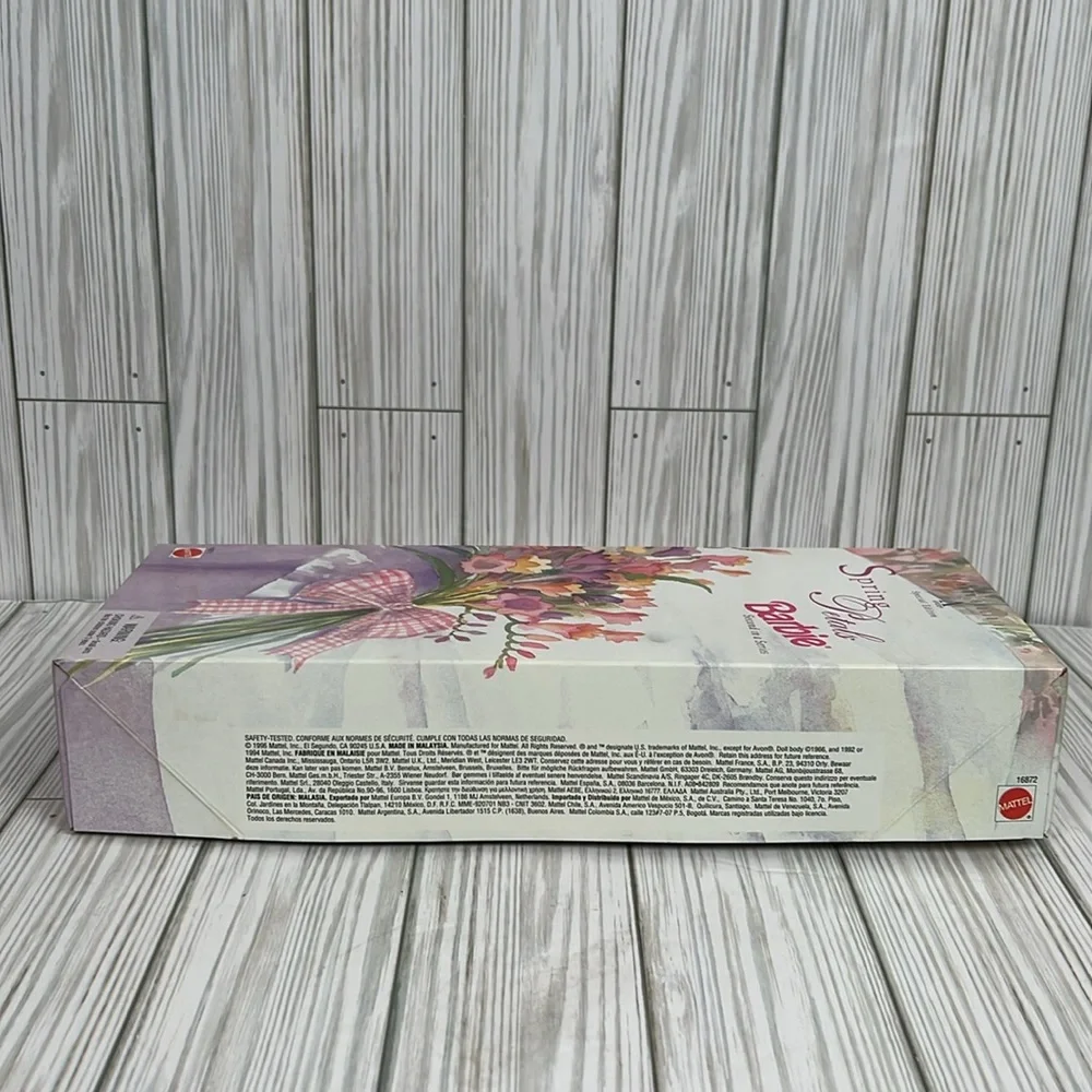 Barbie Doll Spring‎ Petals Avon Exclusive 1996 Mattel #16872 New in Box